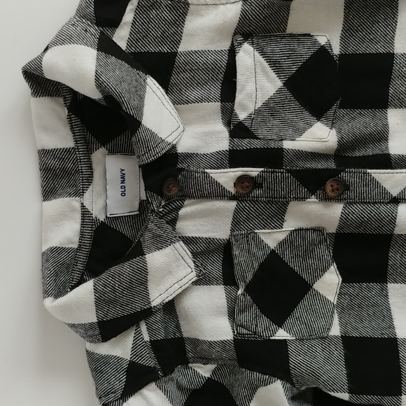 Old Navy Soft Flannel White and Black Buffalo Plaid 4T - Picture 3 of 8
